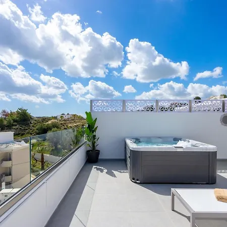 מלון Venezia & 4*